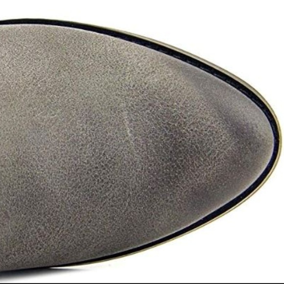 NIB Not Rated Takayama Gray Grommet Embellished Crisscross Flat Bootie, Size 6.5 - Picture 4 of 5